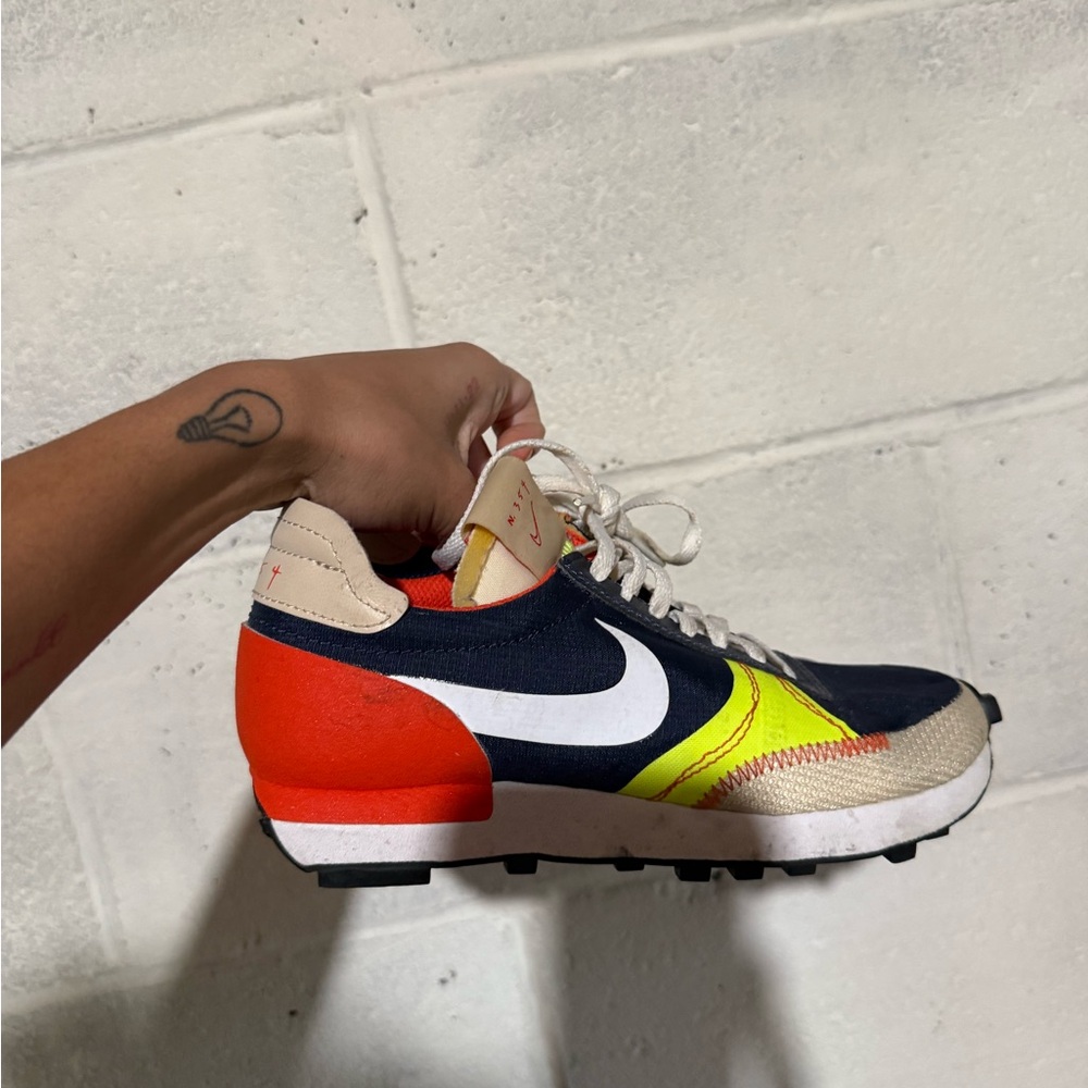 Colorful Nike - Picture 2 of 7